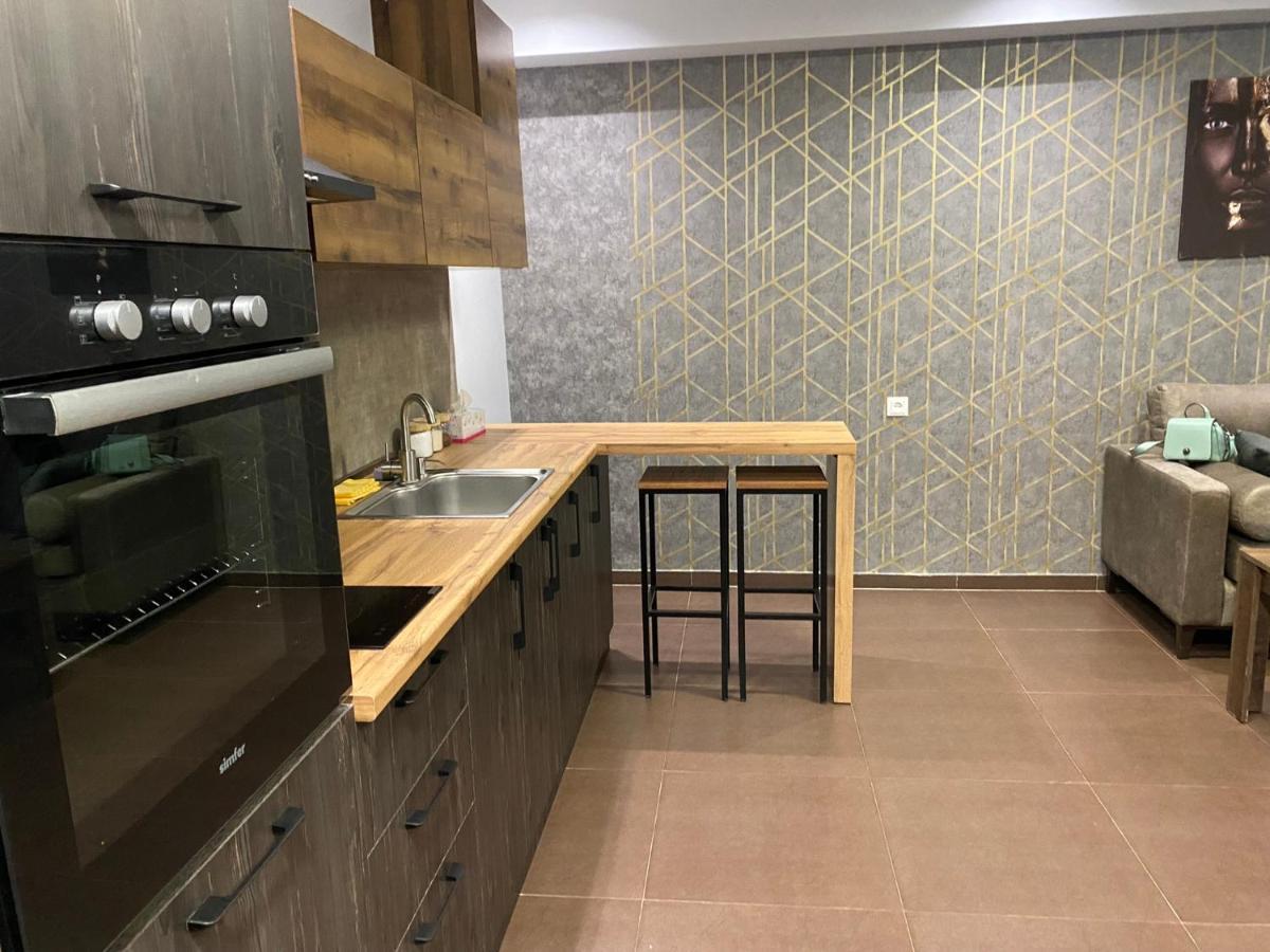 One Central Apartment Erévan Extérieur photo